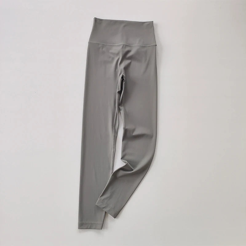 High-Waist Nude Leggings with Pockets