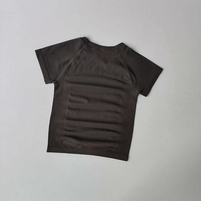 Short-Sleeved Stretch T-Shirt with Round Collar