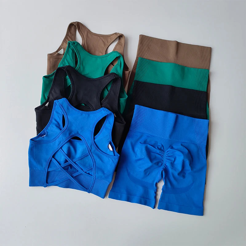 Set – Hip-Lifting Shorts & Beautiful Back Sports Bra
