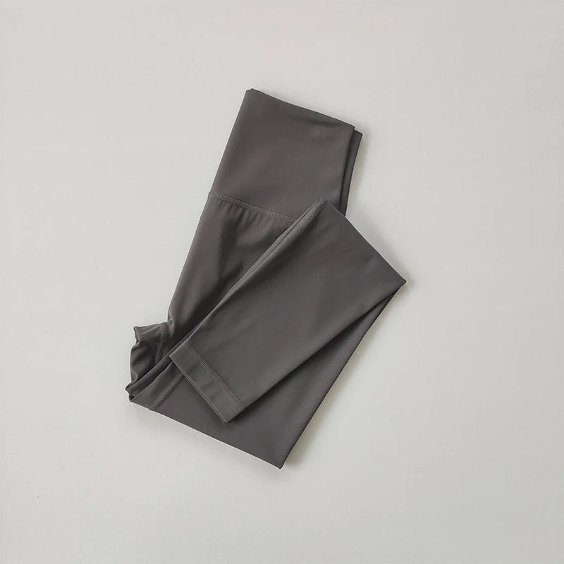 High-Waist Nude Leggings with Pockets