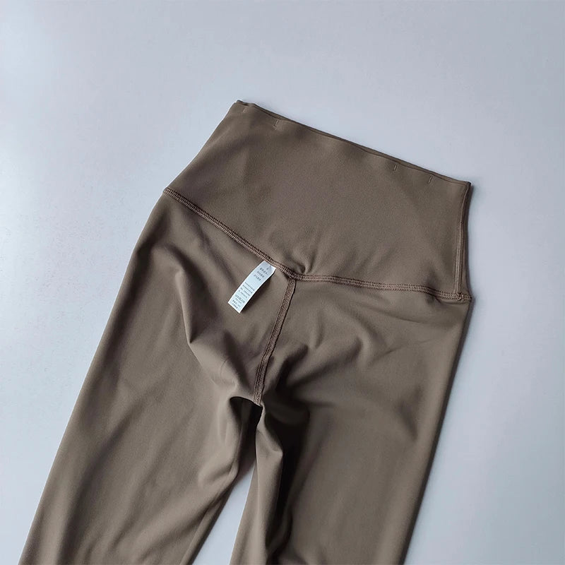 High-Waist Nude Leggings with Pockets
