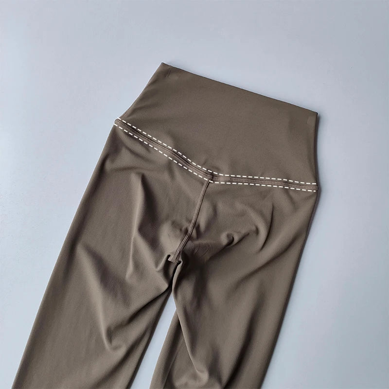 High-Waist Nude Leggings with Pockets