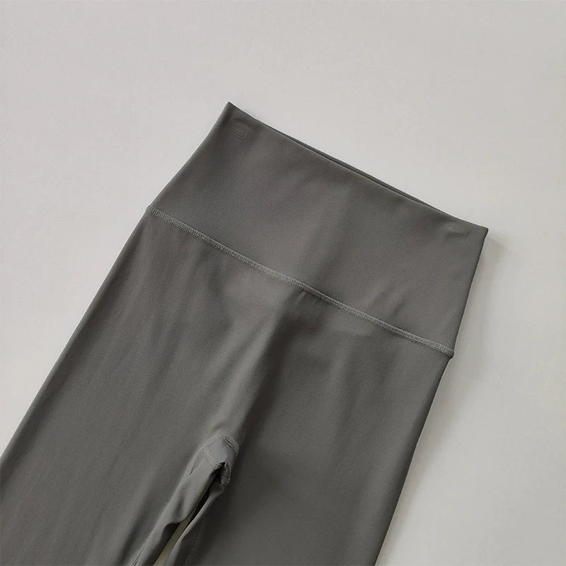 High-Waist Nude Leggings with Pockets
