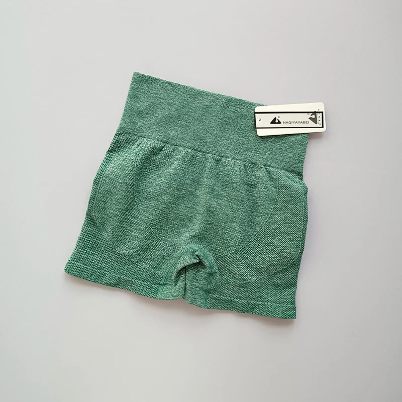 Stretch Sports Shorts – Hip Lifting