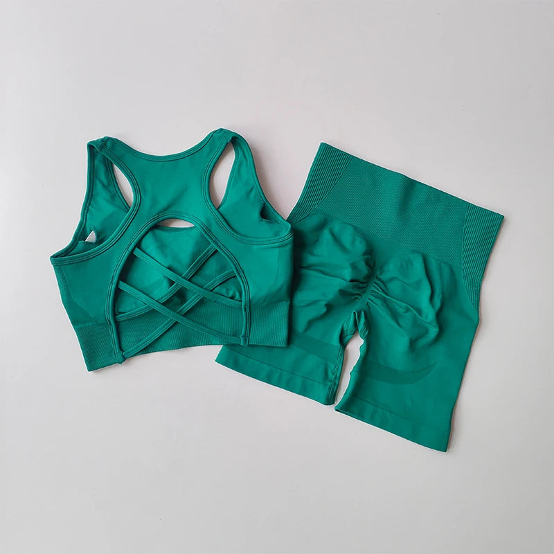 Set – Hip-Lifting Shorts & Beautiful Back Sports Bra