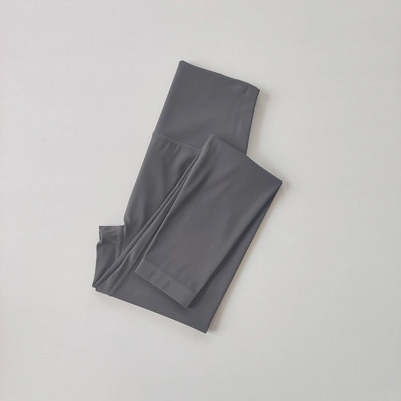 High-Waist Nude Leggings with Pockets