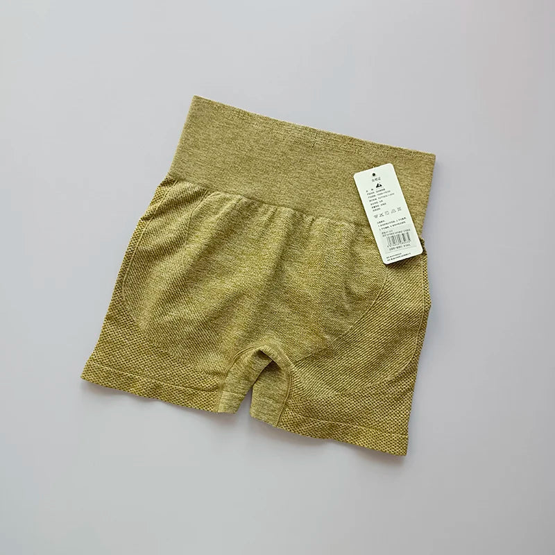 Stretch Sports Shorts – Hip Lifting