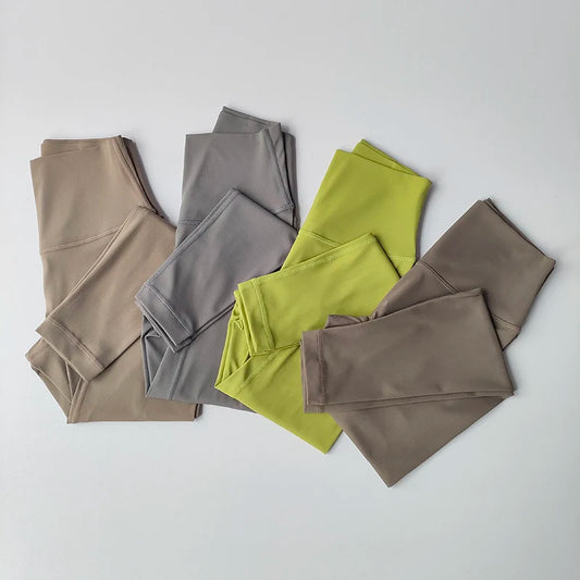 High-Waist Nude Leggings with Pockets