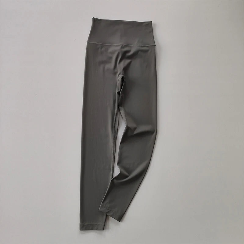 High-Waist Nude Leggings with Pockets