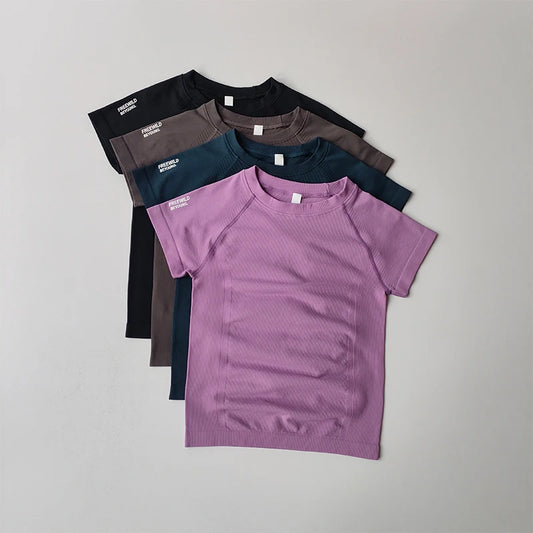 Short-Sleeved Stretch T-Shirt with Round Collar