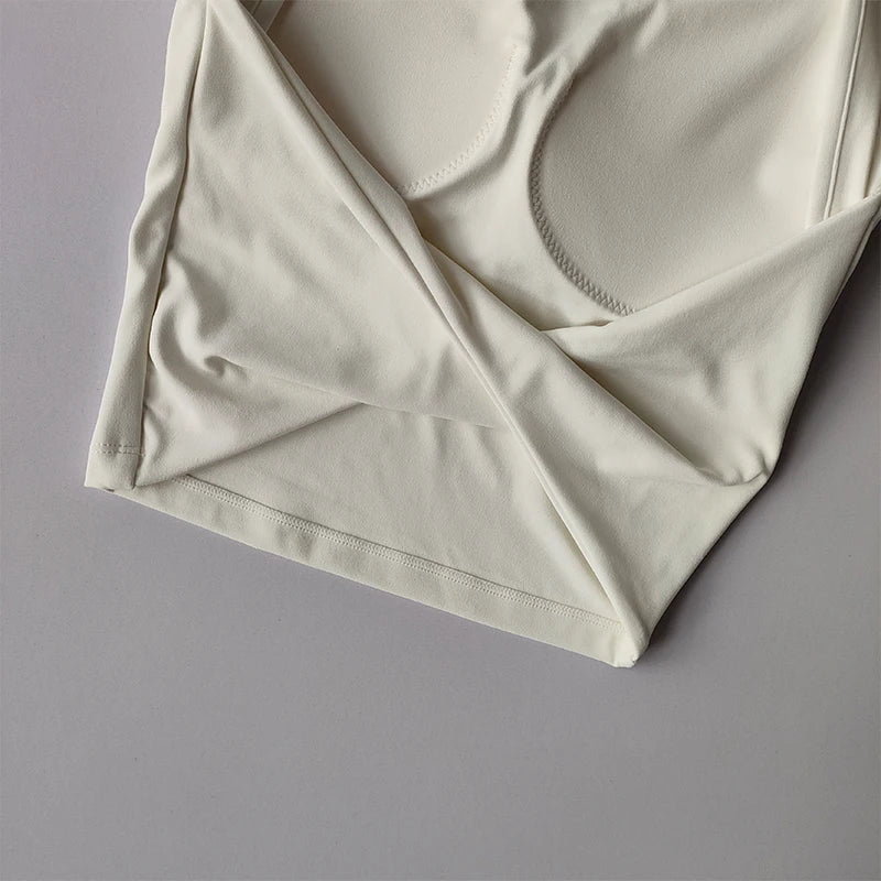 Detailed backless top