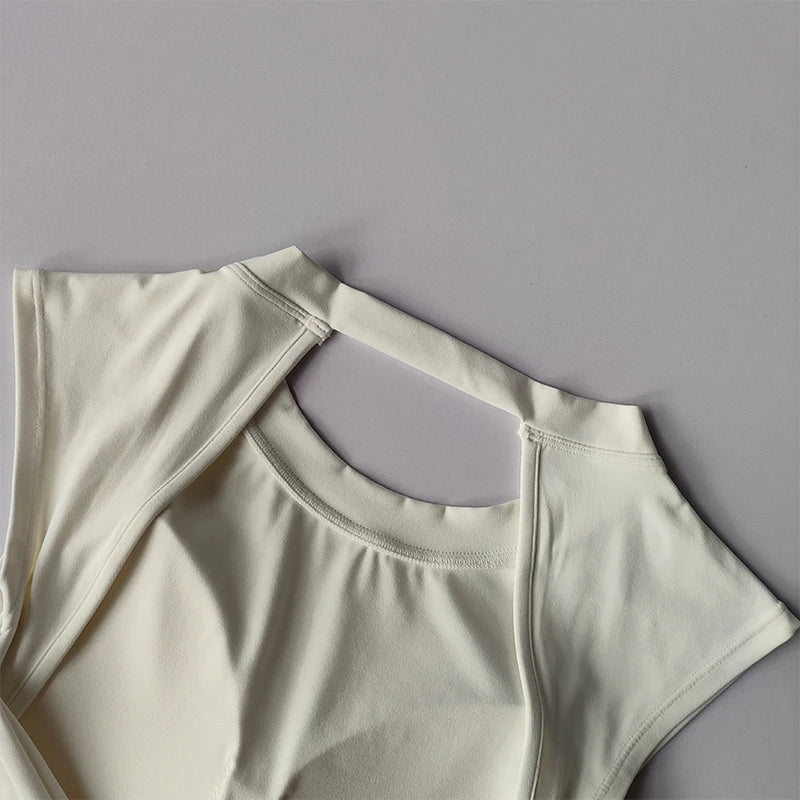Detailed backless top
